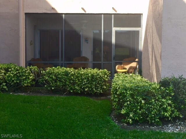3645 Boca Ciega Dr in Naples, FL - Foto de edificio