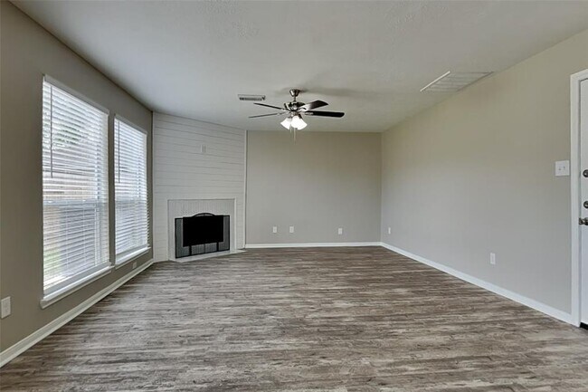 2506 Buckminster Dr in Spring, TX - Building Photo - Building Photo