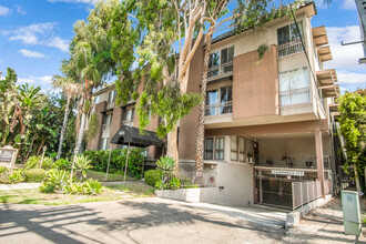 Sunbelt Toluca Apartments in Toluca Lake, CA - Foto de edificio - Building Photo