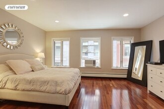 124 Nassau St in New York, NY - Building Photo - Building Photo