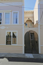 42-48 Sumner St in San Francisco, CA - Building Photo - Building Photo