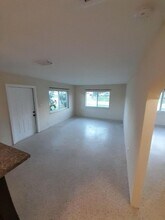145 SW 8th Ave in Boynton Beach, FL - Building Photo - Building Photo