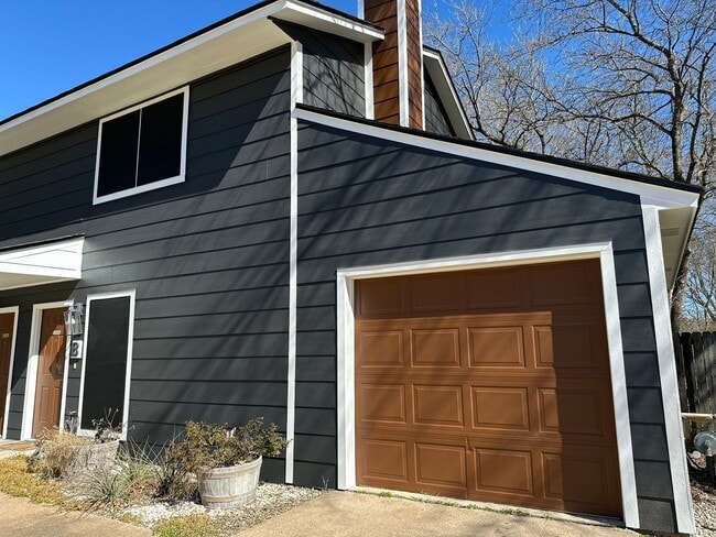 property at 3704 Choctaw St