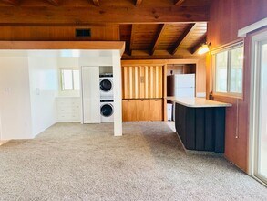 3434-36 Bayside Walk in San Diego, CA - Building Photo - Building Photo