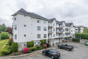 33370 George Ferguson Way in Abbotsford, BC - Building Photo