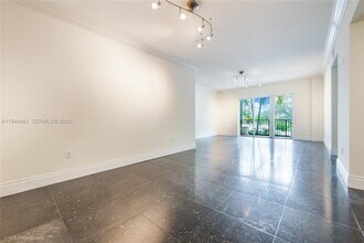 650 Valencia Ave in Coral Gables, FL - Building Photo - Building Photo