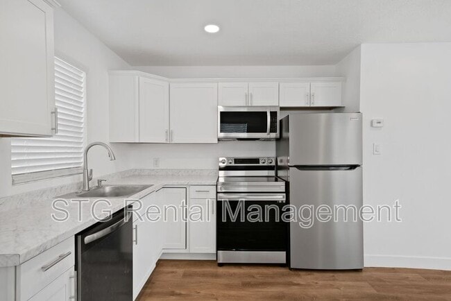 300 W 100 N in Hurricane, UT - Building Photo - Building Photo