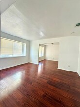7711 Lacy Hill Dr in Houston, TX - Building Photo - Building Photo