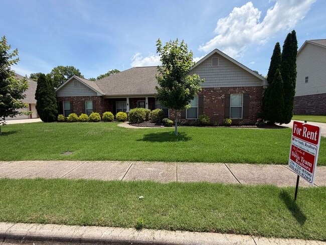 property at 118 Harbor Glen Dr SW