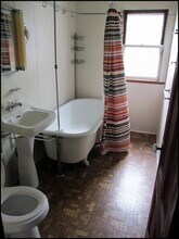 132 N Winooski Ave, Unit 132 B in Burlington, VT - Building Photo - Building Photo