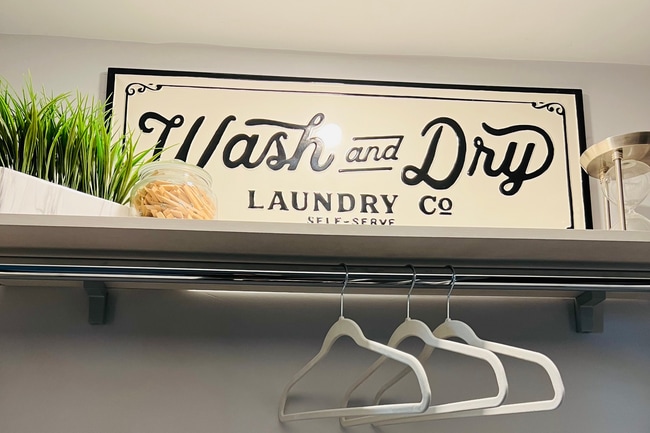 527 W Colden Ave in Los Angeles, CA - Building Photo - Building Photo