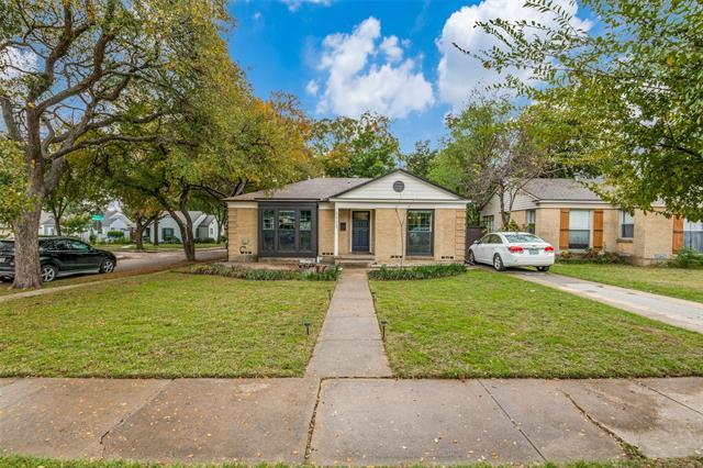 2602 Burlington Blvd in Dallas, TX - Building Photo