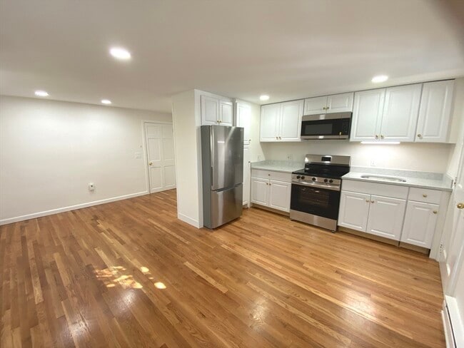 197 W Wyoming Ave