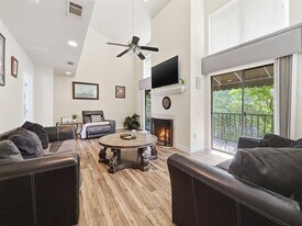 4402 Holland Ave in Dallas, TX - Building Photo