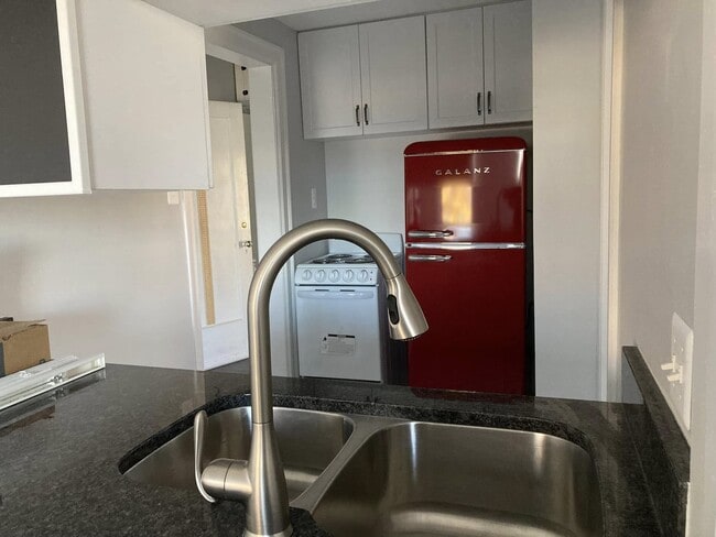 White House Apartments in Port Huron, MI - Foto de edificio - Building Photo