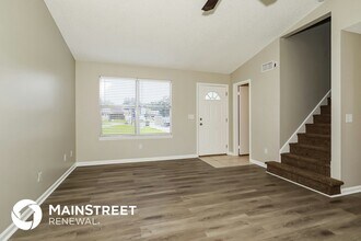 8144 Colonnade Ct W in Jacksonville, FL - Building Photo - Building Photo