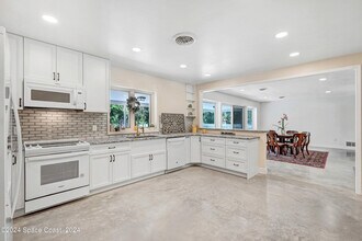 2340 Turtle Mound Rd in Melbourne, FL - Building Photo - Building Photo