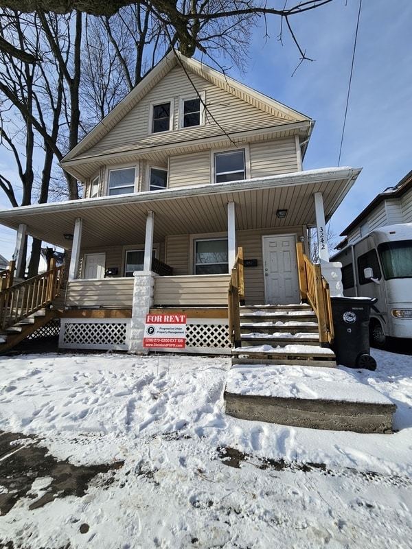 property at 3242 W 92nd St