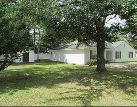 112 Bon View Dr in Sumter, SC - Building Photo - Building Photo