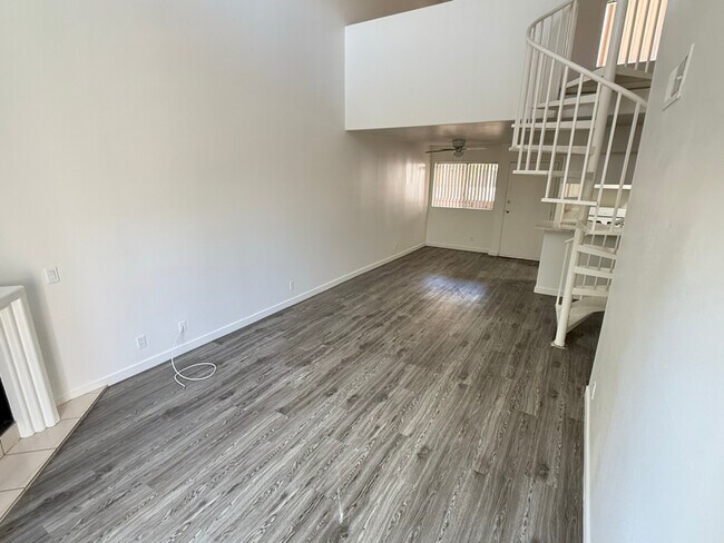 5405 Kester Ave in Los Angeles, CA - Building Photo - Building Photo