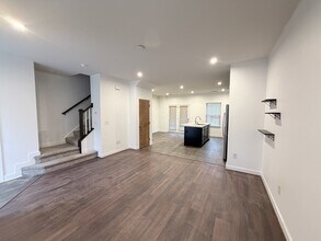 221 Brittlebrush Dr in Portsmouth, VA - Building Photo - Building Photo