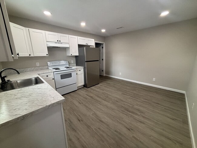 4105-4107 W 22nd St in Panama City, FL - Building Photo - Building Photo