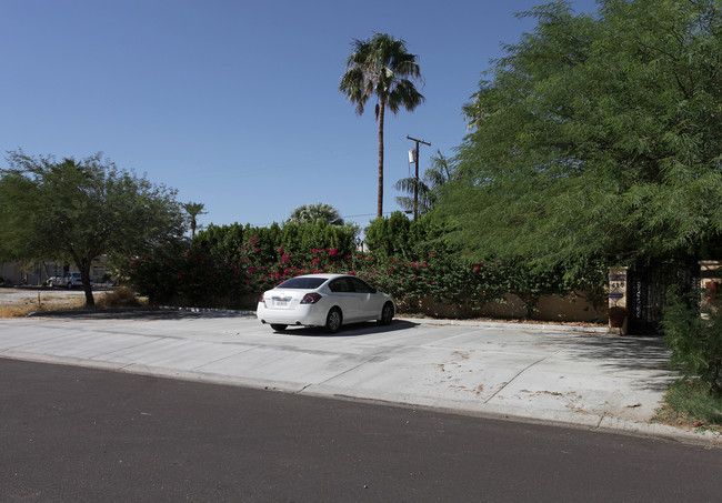 520 Chuckwalla Rd in Palm Springs, CA - Building Photo - Building Photo