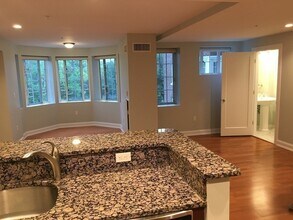 20 Chapel St in Brookline, MA - Building Photo - Building Photo