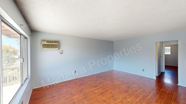 2314 E Ball Rd in Anaheim, CA - Building Photo - Building Photo