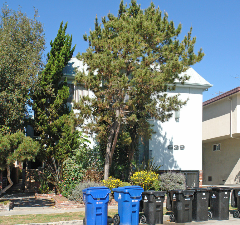839 S Sherbourne Dr in Los Angeles, CA - Foto de edificio