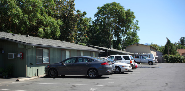 Taylor Street Apartments in Medford, OR - Building Photo - Other