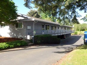 Blain Apartments in Newberg, OR - Building Photo - Building Photo