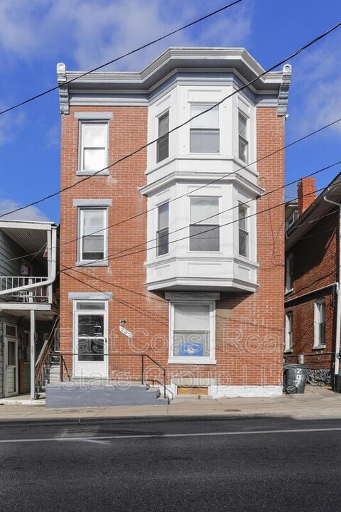 207 N Mulberry St in Hagerstown, MD - Building Photo