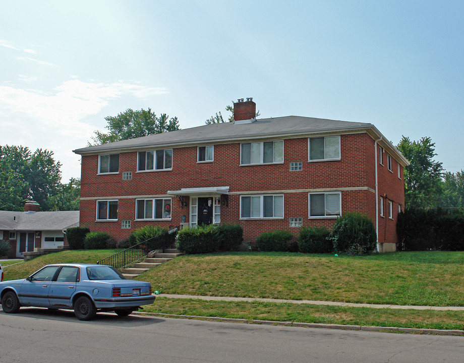 628 Wiltshire Blvd in Dayton, OH - Foto de edificio