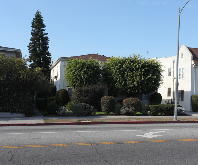 1911-1913 N Vermont Ave in Los Angeles, CA - Building Photo - Building Photo