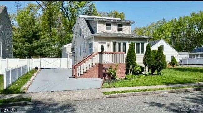 property at 1031 Newton St