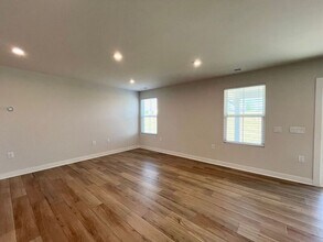 8765 Kenridge Ln in Fuquay Varina, NC - Building Photo - Building Photo