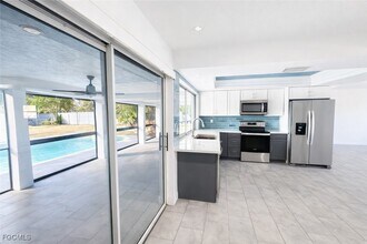 204 El Dorado Pkwy W in Cape Coral, FL - Building Photo - Building Photo