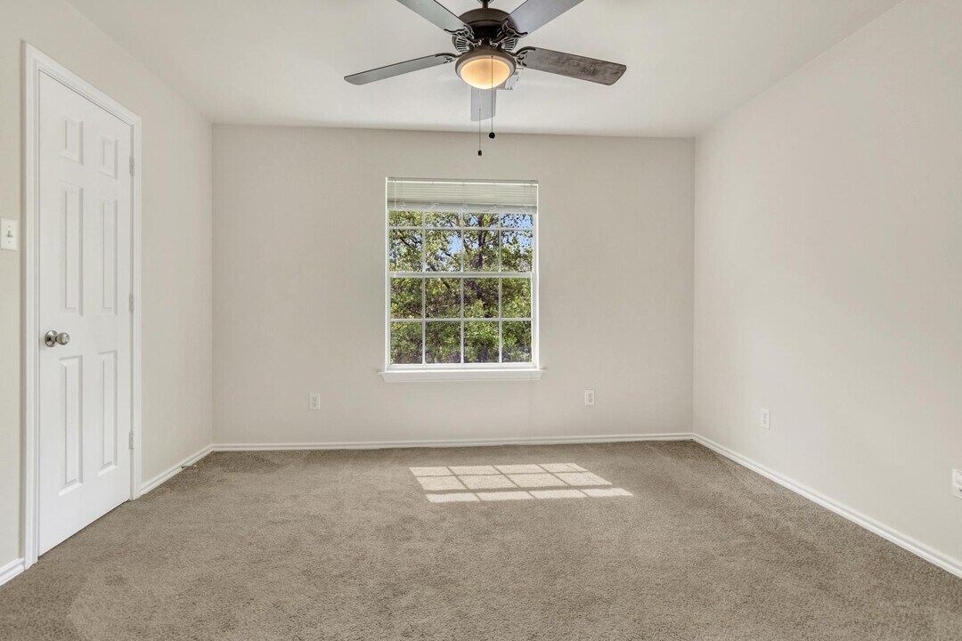 39 S Camellia Grove Cir in Spring, TX - Building Photo