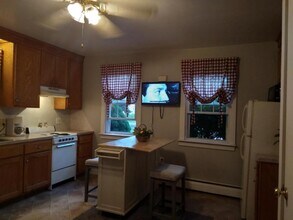 571 East St in Middletown, CT - Building Photo - Building Photo