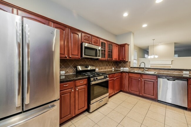 17243 Lafayette Hollow Ln