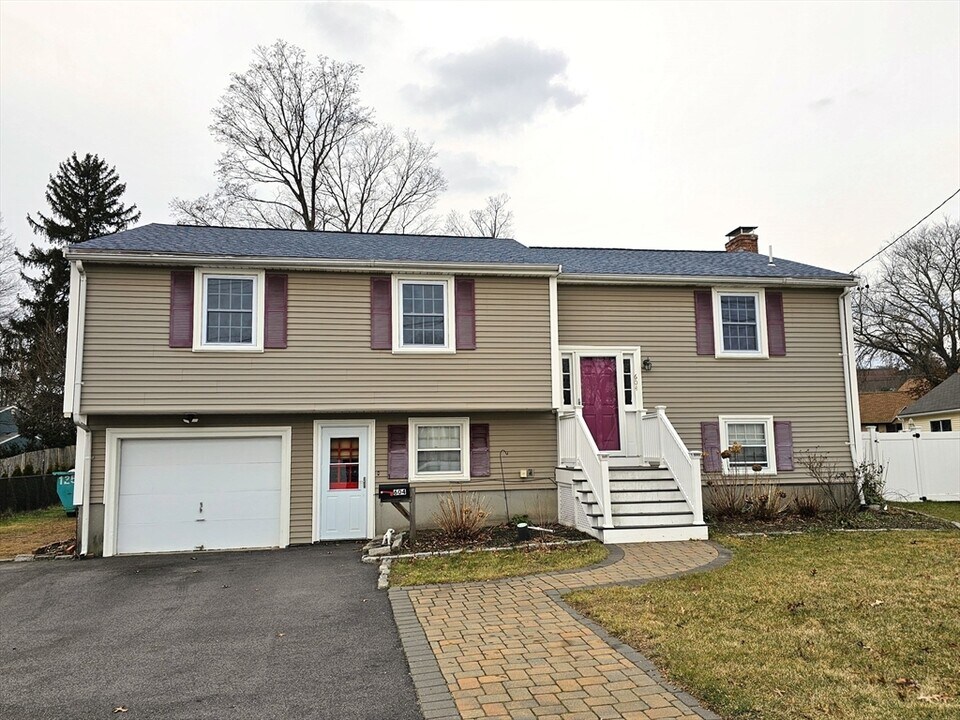 604 Union Ave in Framingham, MA - Building Photo
