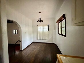 1519 N Hayworth Ave, Unit 1519 Hayworth in Los Angeles, CA - Building Photo - Building Photo