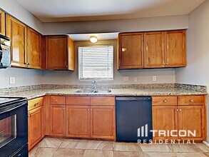 1631 Spring Lake Dr in Clearwater, FL - Building Photo - Building Photo