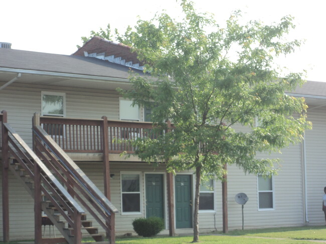 Bradford Pointe Apartments in Louisville, KY - Foto de edificio - Building Photo