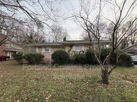 1801 W Cone Blvd in Greensboro, NC - Building Photo