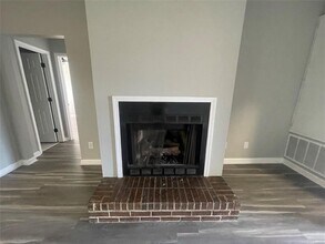 7048 Epperson Dr in Montgomery, AL - Foto de edificio - Building Photo