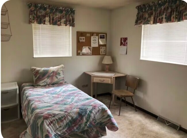 304 19th Avenue Ct in Greeley, CO - Foto de edificio - Building Photo