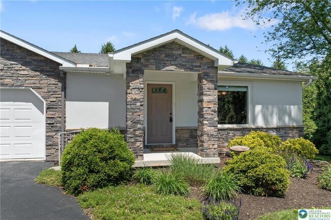 3157 Grist Mill Rd in Orefield, PA - Building Photo - Building Photo