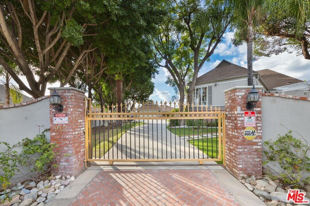 915 Edie Dr in Duarte, CA - Building Photo